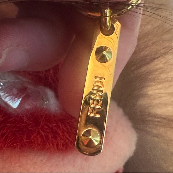 Furry Fur Yang Bag Bug Keychain Pom Pom - Picture 5 of 9